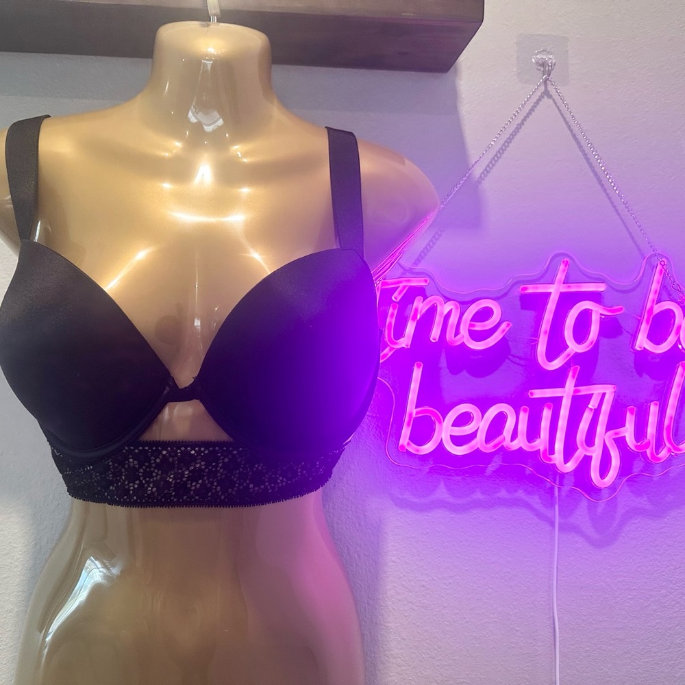 Victoria Secret very sexy long line push-up 34DD